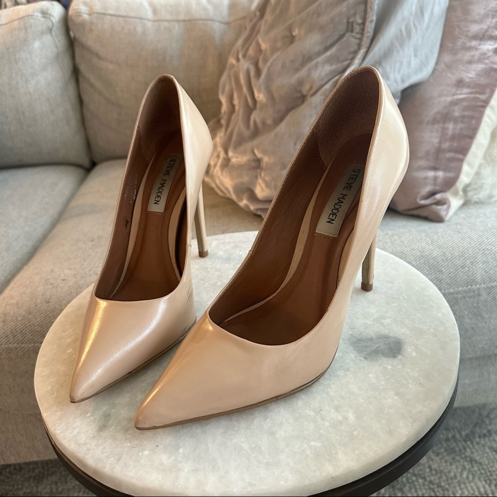 Steve Madden Nude Leather Heels